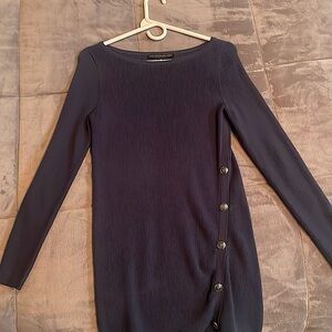 White House Black Market, long sleeved, tunic sweater Size M, GENTLY worn!